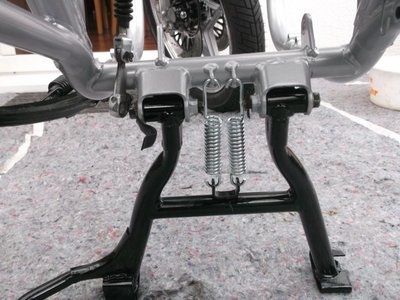 Den Haupständer hab ich auch noch anders in Erinnerung (s.vorne)