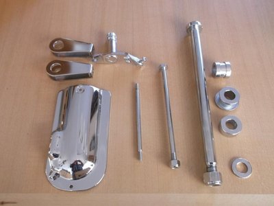 Sieht im Original noch viel besser aus.<br />war ne gute Sache die Teile verchromen zu lassen.<br />30 Euronen, kannste nix sagen.