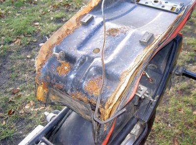 PICT2577.JPG (280.54 KiB) 7210 mal betrachtet Die Basis ist am bröckeln