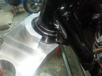 Gabelbrücke 10.jpg (142.67 KiB) 10646 mal betrachtet Lenkanschlag passt sehr schön